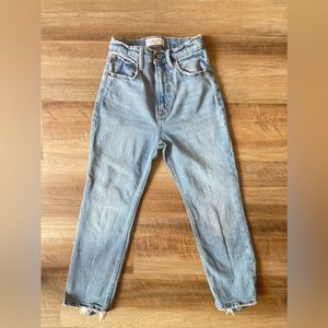 Abercrombie & Fitch Ultra High Rise Ankle Straight Jeans